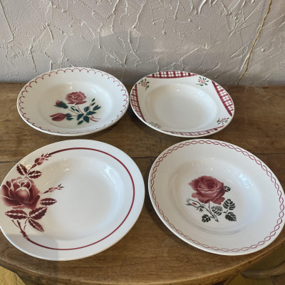 Lot de 4 assiettes creuses...